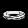 Anello a fede Zancan in argento e pietre nere.