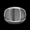 Anello chevalier Zancan in argento brunito e pietre nere.