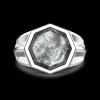 Anello chevalier Zancan in argento con madreperla.