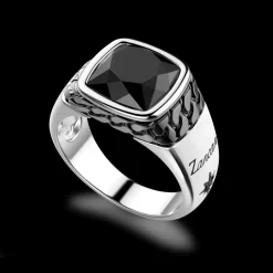 Anello in argento bianco e nero con onice naturale.