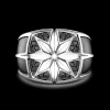 Anello Zancan in argento con rosa dei venti incisa e pietre nere.