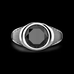 Anello Zancan in argento con pietra nera.