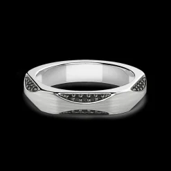 Anello Zancan in argento con pietre nere.