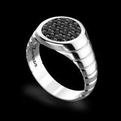 Anello Zancan in argento con pietre nere.