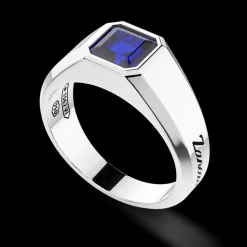 Anello Zancan in oro 18kt con zaffiro blu.