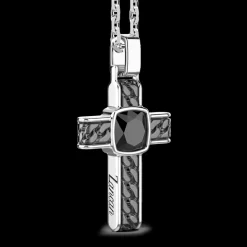 Collana in argento con pendente a croce e onice quadrata.