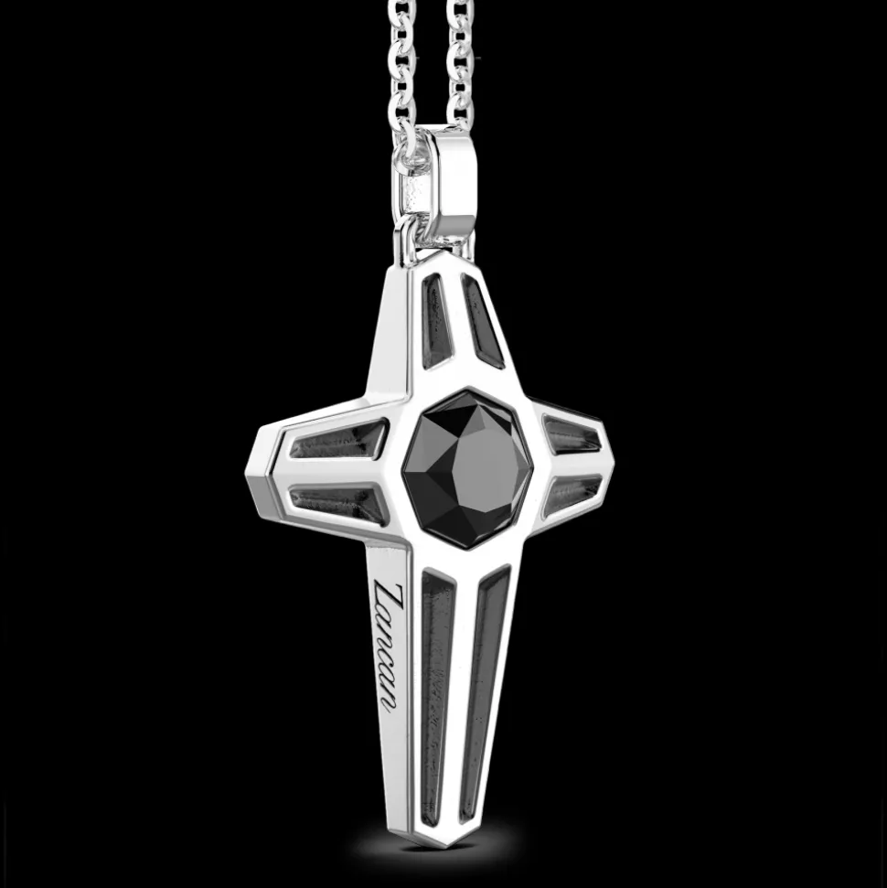Collana Zancan in argento con pendente a croce e pietra nera.