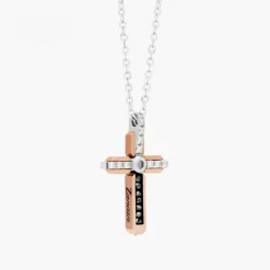 Collana Zancan in oro bianco con croce e diamanti .
