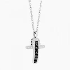 Collana Zancan in oro bianco con croce e diamanti .