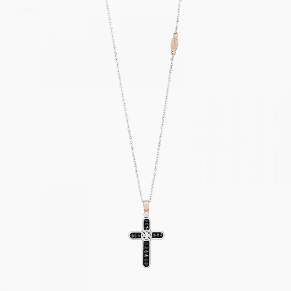 Collana Zancan in oro bianco con croce e diamanti .